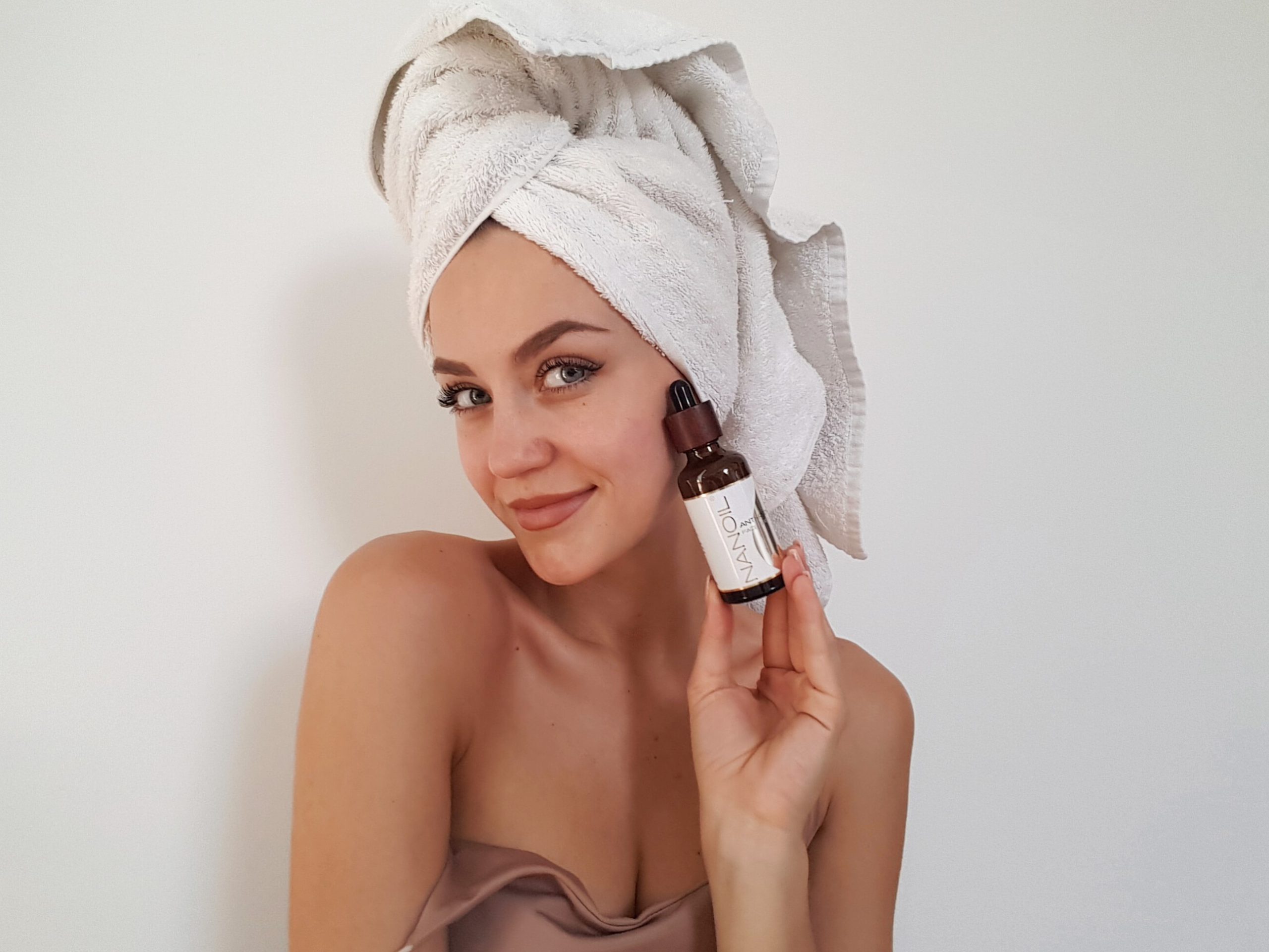 καλύτερο σέρουμ προσώπου κατά των κοκκινίλων Nanoil